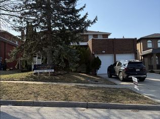 46 Ruscoe Cres, Toronto, ON M9P1P3