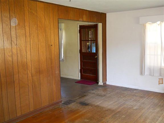 5th image of 4915 Pacemont Ave
