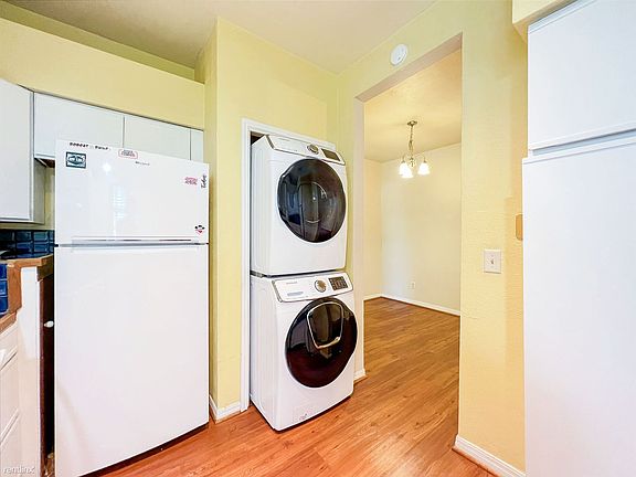 3rd image of 310 Pat Garrison St APT B3