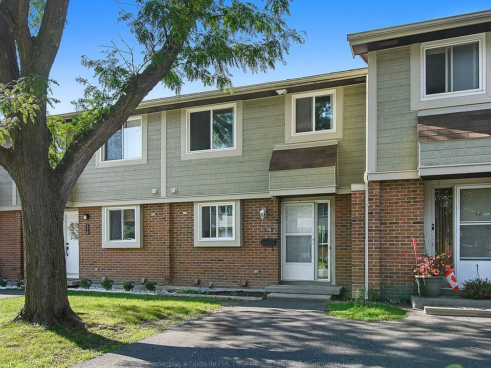 176 Barrow Cres