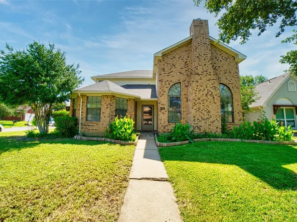 6001 Heatherglen Dr, Arlington, TX 76017