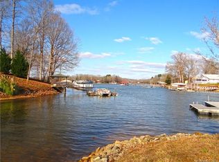 4053 Chevlot Hills Rd, Sherrills Ford, NC 28673