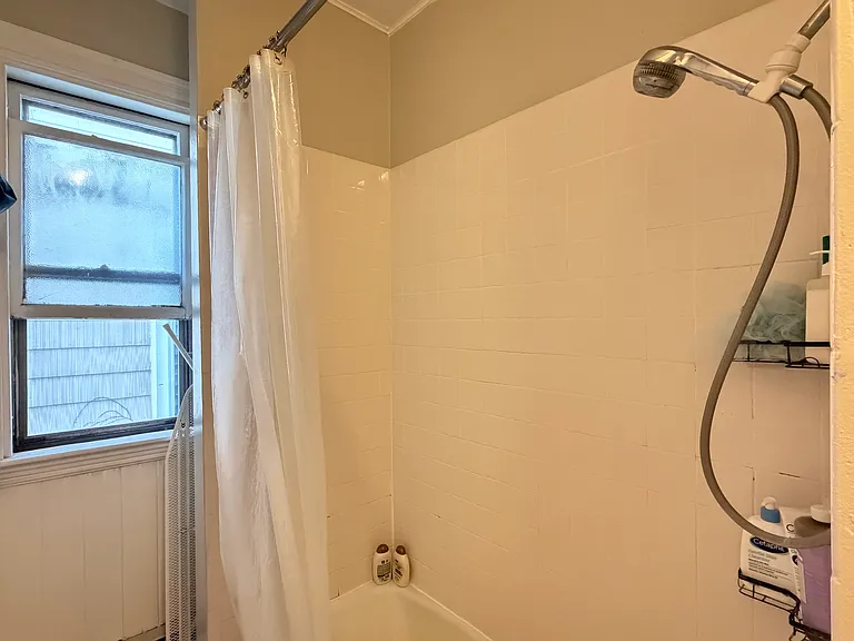 162 Hampshire St #3 — Photo 9