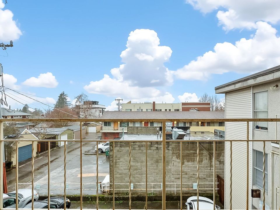 Building Photo 5