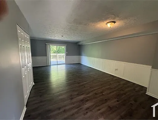 4 bed, 1296 sqft, $2,100 — Photo 4
