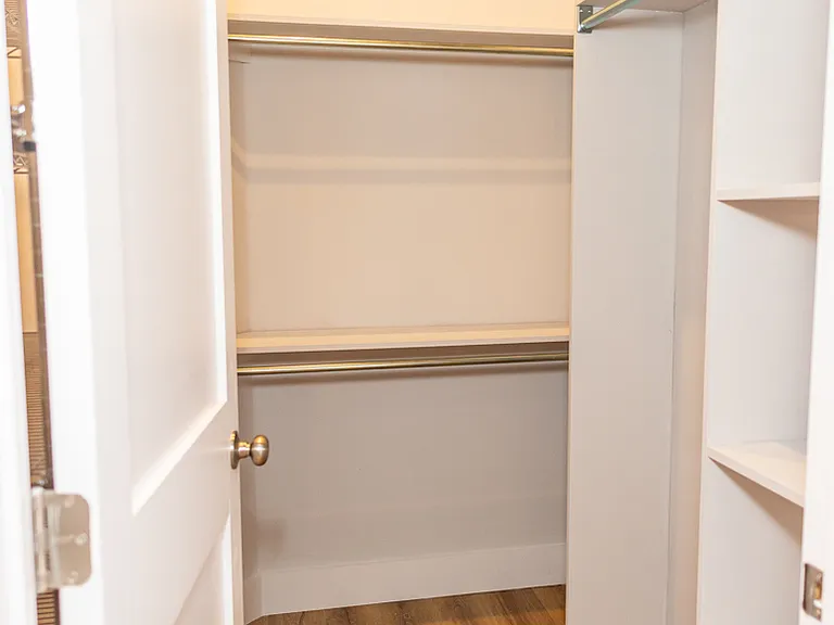 100 W Union St #1APT-300 — Photo 14