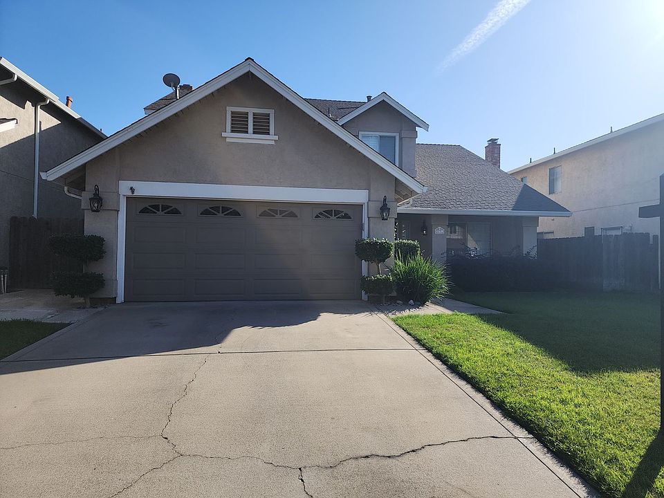 1st image of 2836 Woodmont Cir