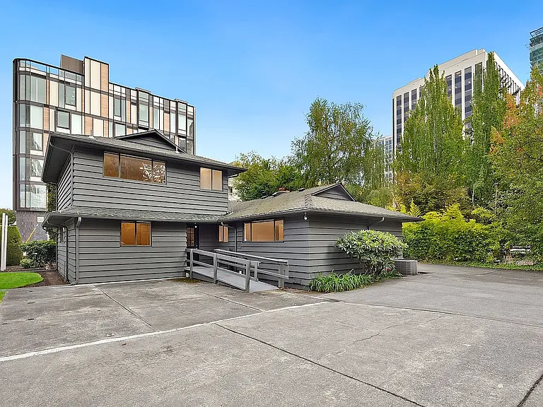 Rear exterior - 7 available parking spaces on site