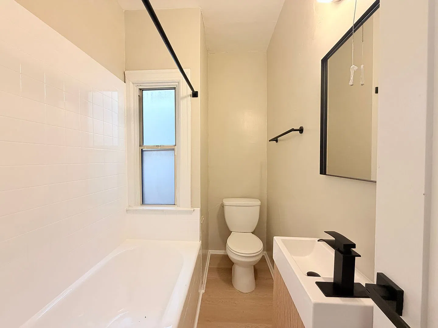 4215 S. Kansas Ave — Photo 3
