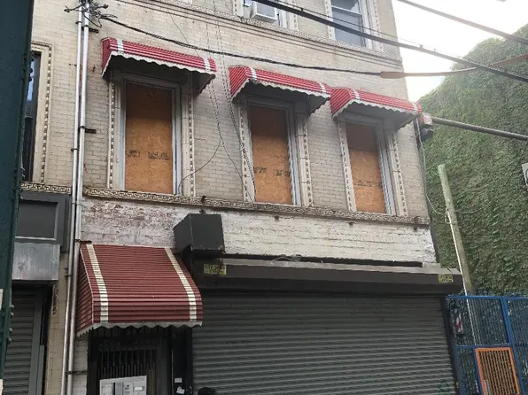 2830 Fulton Street image 2 of 2