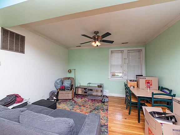 5th image of 4335 N Troy St #1A