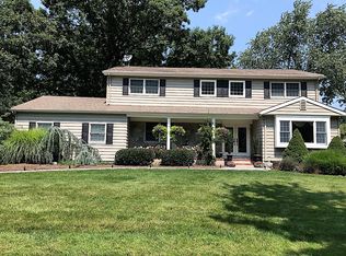 19 Hollis Rd, East Brunswick, NJ 08816