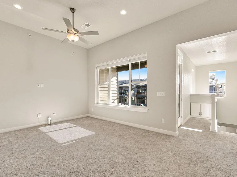 820 Schlagel St #7 — Photo 3