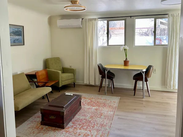(undisclosed Address), Albuquerque, NM 87106