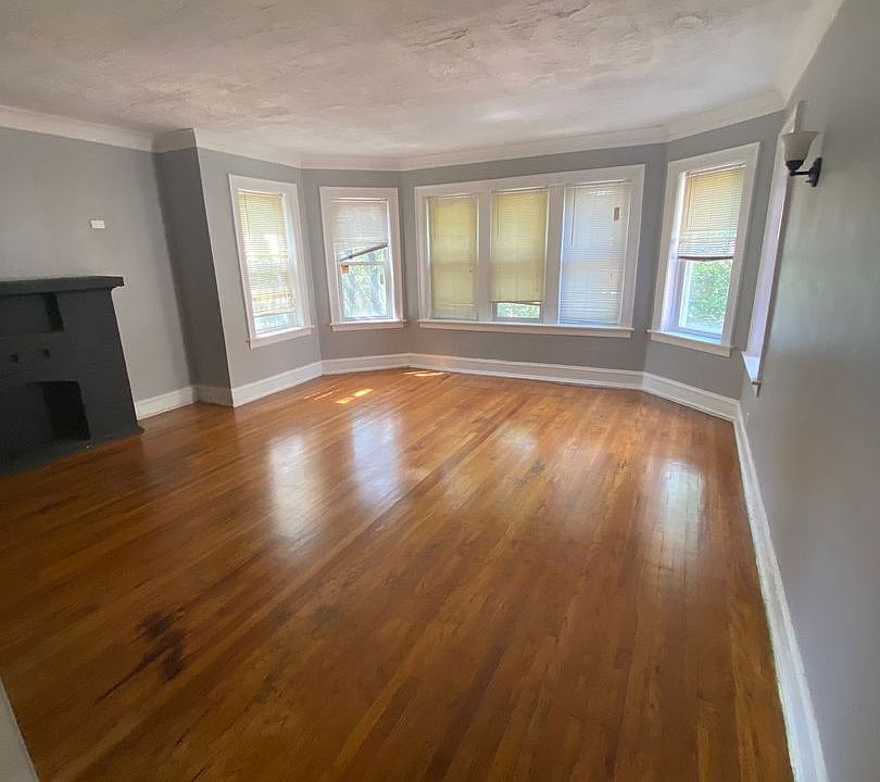1st image of 7945-47 S Ellis Ave #3