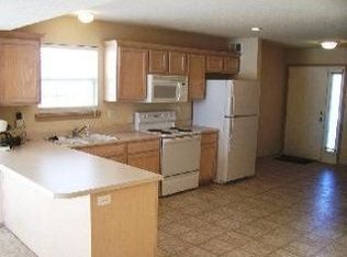 8619 NE 97th St, Kansas City, MO 64157