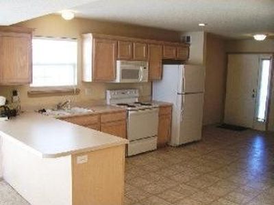 8619 NE 97th St, Kansas City, MO, 64157