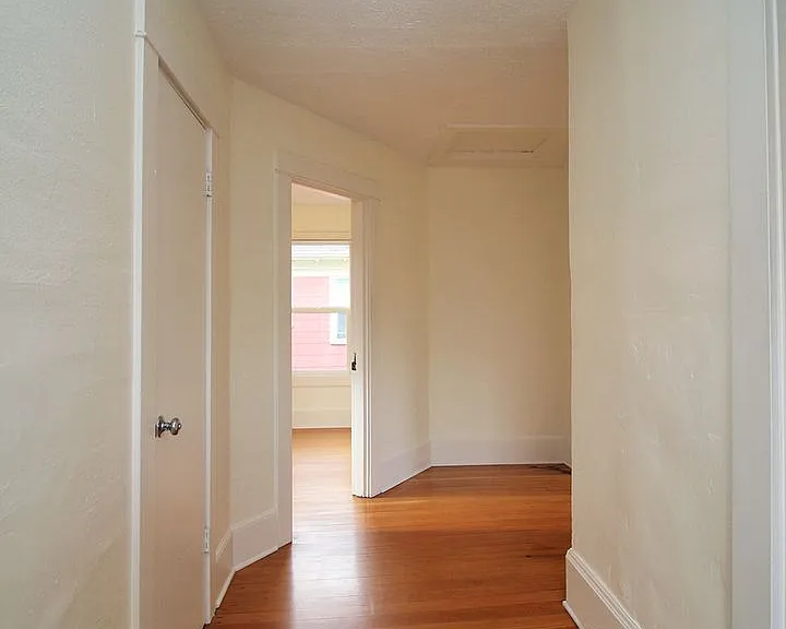 66 NE Skidmore St — Photo 24