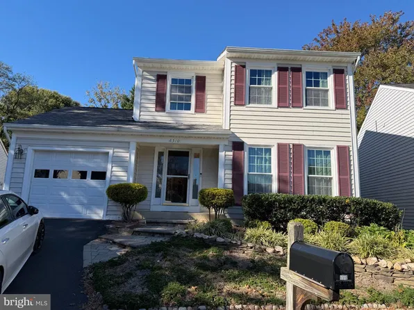 6510 Old Coach Ct, Alexandria, VA 22315