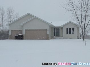 211 Garfield Ave N, Montrose, MN 55363