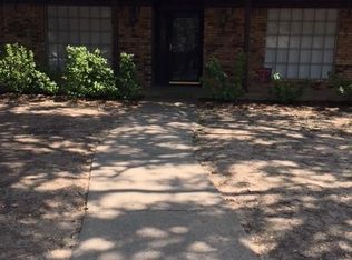 3101 Fox Hill Dr, Arlington, TX 76015