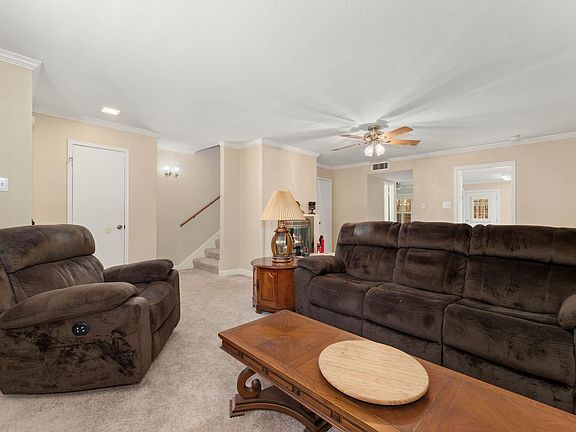 4th image of 5800 Lumberdale Rd Unit 30