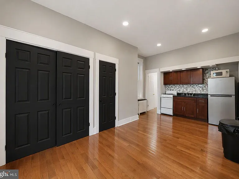 2224 S Broad St #1 — Photo 1