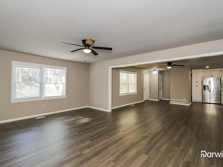 6260 Sherrian St — Photo 7