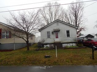 535 Cedar St, Mt Carmel, TN 37645