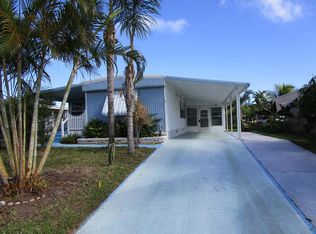 8073 SE Patriot Ave, Hobe Sound, FL 33455