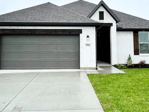 3024 Teller Dr, Bryan, TX 77808