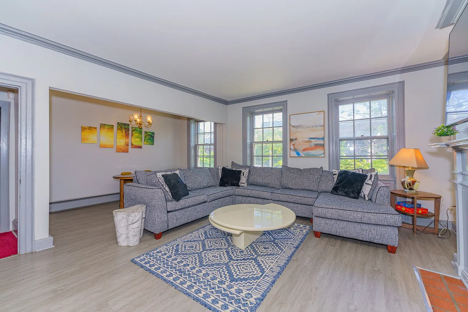 4 bed, 3.0 bath, $6,433 — Photo 1