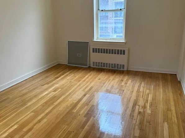 7705 14th Avenue image 1 of 5