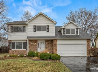 162 N Canyon Dr, Bolingbrook, IL 60490