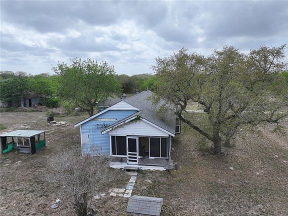 3rd image of 115 Ryan Rd