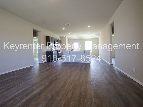 3rd image of 1407 E Honolulu Pl