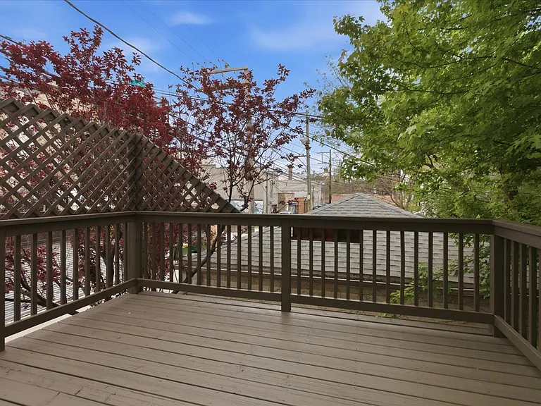 745 N Wood St #TOWNHOUSE — Photo 10