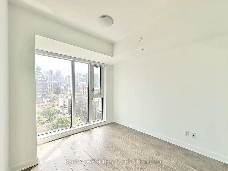 543 Richmond St W #808 — Photo 7