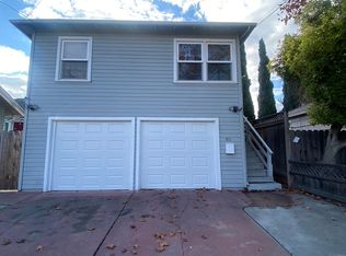 911 Warren St, Redwood City, CA 94063