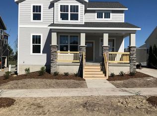 1093 Graystone Rd, Holland, MI 49423