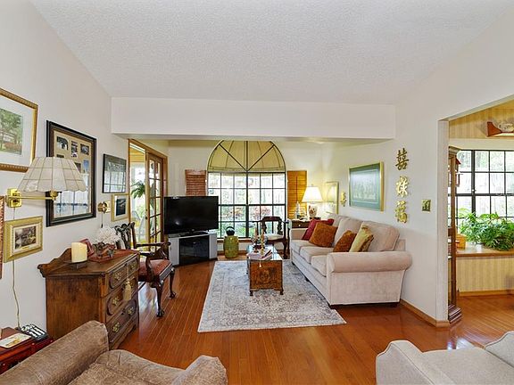 5th image of 2120 Wekiwa Oaks Dr