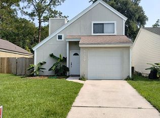 6739 Periwinkle Dr, Jacksonville, FL 32244