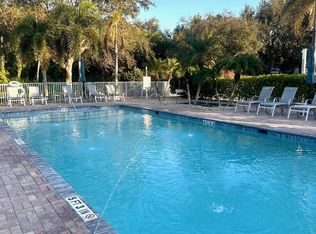 4420 Botanical Place Cir APT 102, Naples, FL 34112