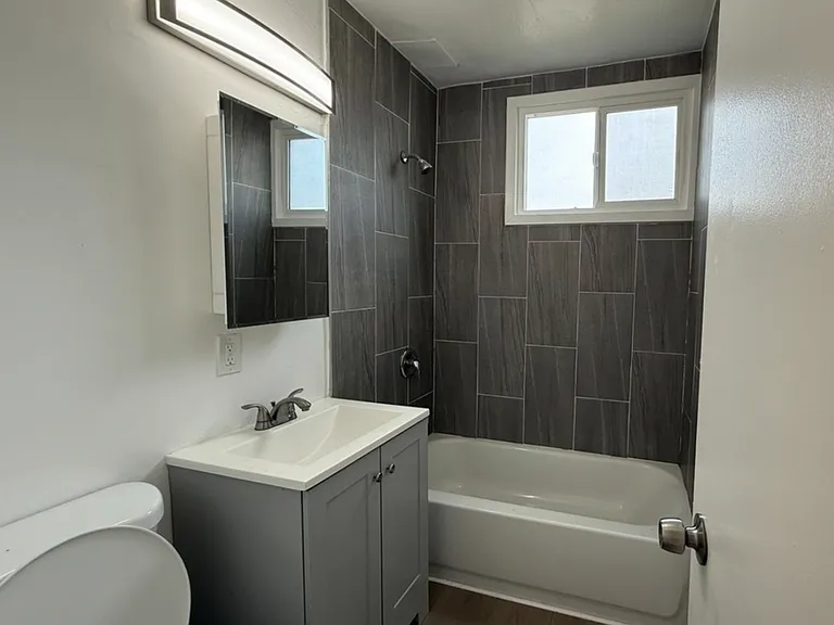 7339 Woodman Ave #1 — Photo 10