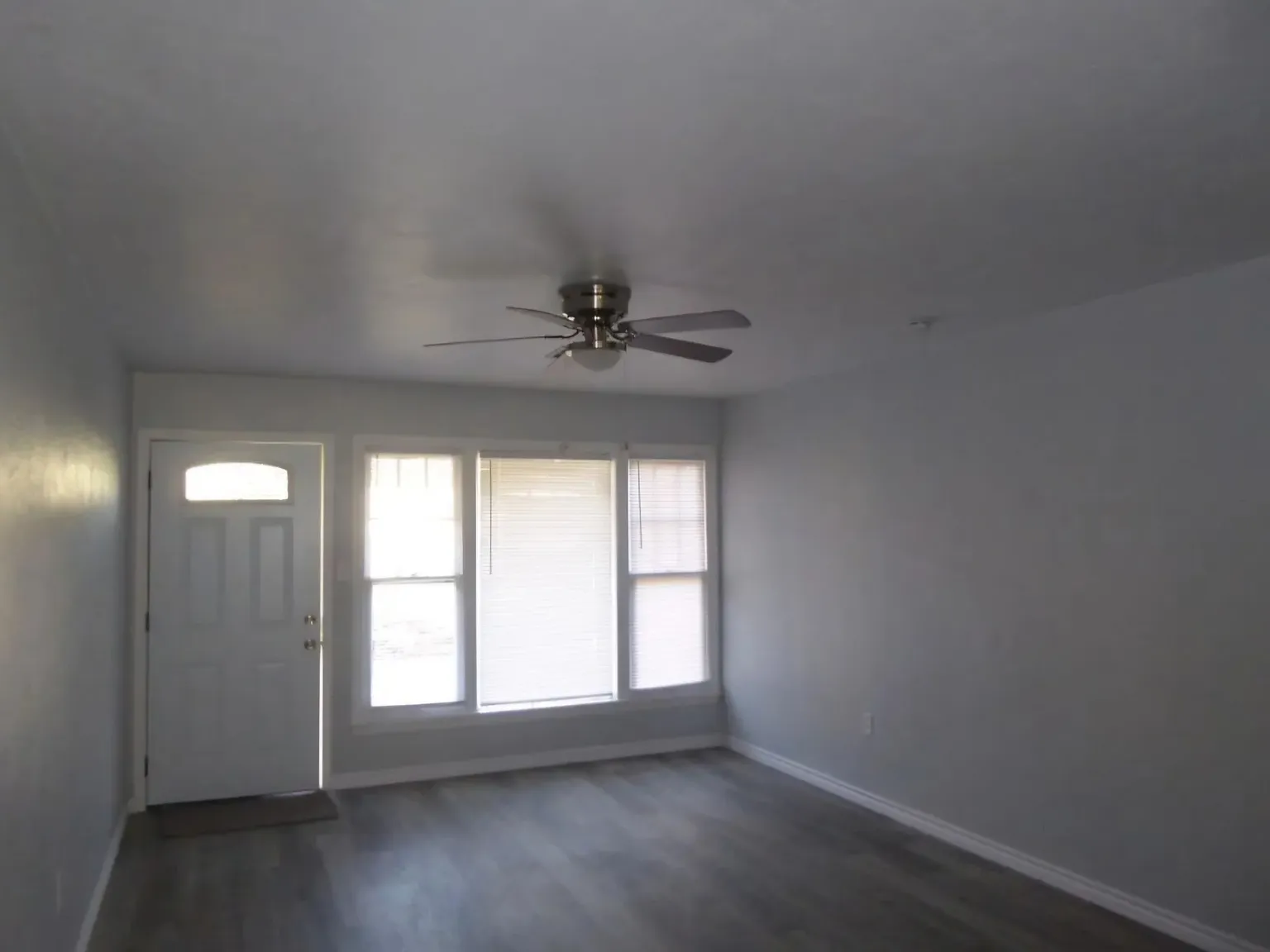 928 NW 20th St — Photo 3