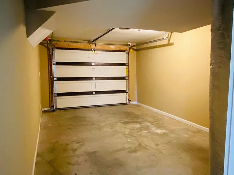 1725 Thistlewood Dr #B — Photo 18