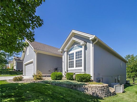 2nd image of 3909 NW Chapman Dr