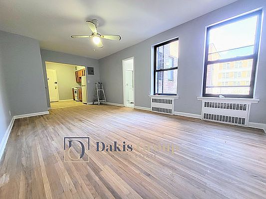 2nd image of 31-23 47th St #Gs7