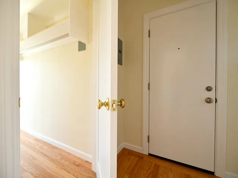 200 Wayne Ave #19 — Photo 4