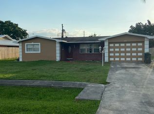 2929 Sherwood Ln, Fort Pierce, FL 34982